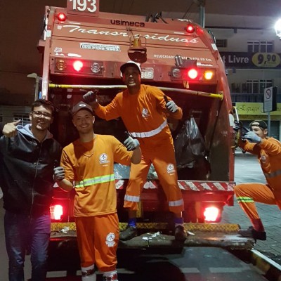 Todo mundo ganha janta quentinha